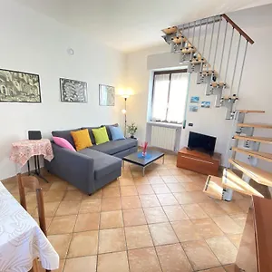 Appartamento La Discografica, Graziosa Ed Elegante Per Gruppi E Famiglie, Con Parcheggio Gratuito Esterno, Trezzano Rosa